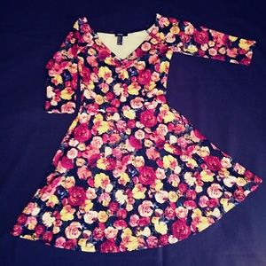 Floral, 3/4 sleeve dress